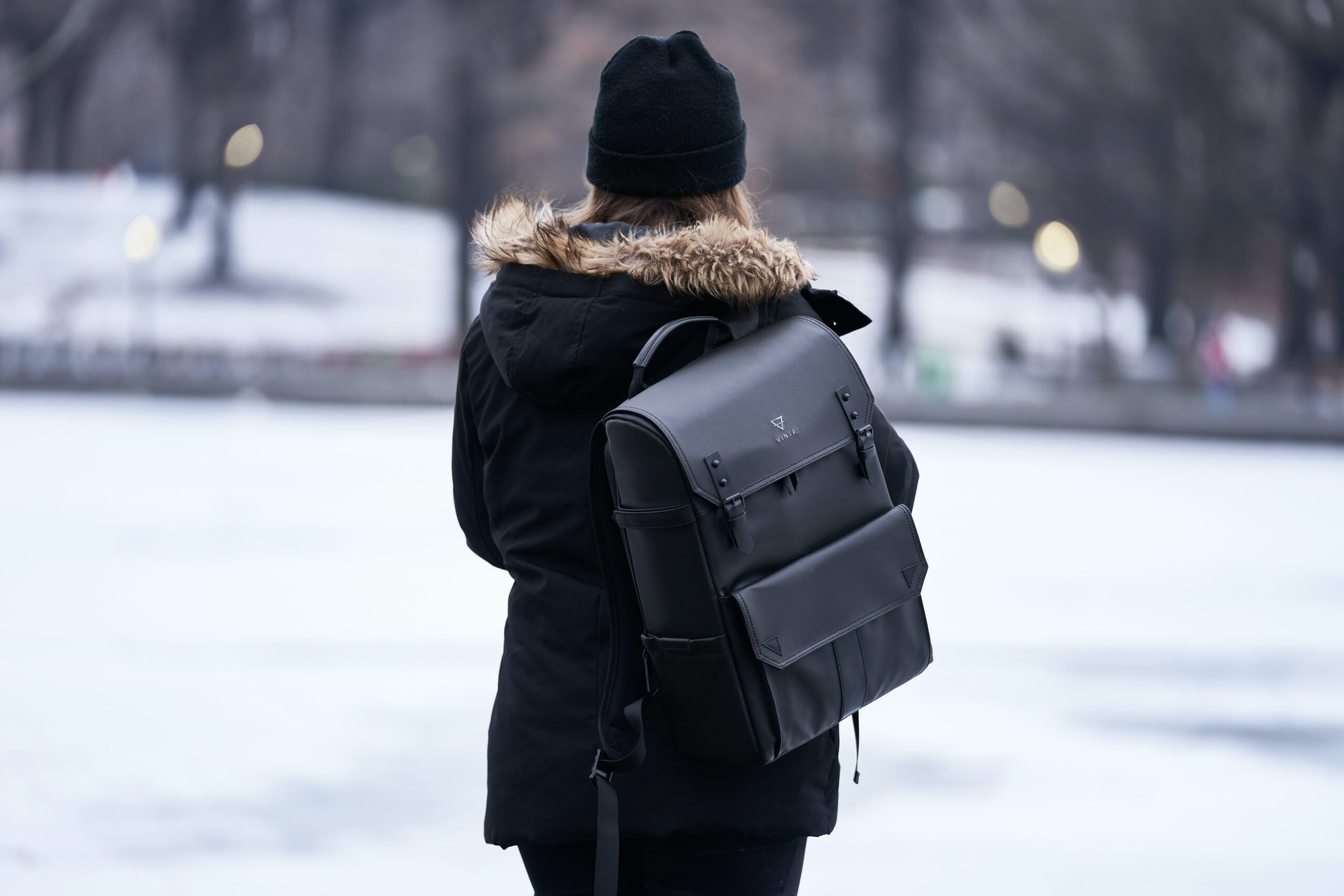 Czarny plecak damski – nie tylko funkcjonalny, ale i stylowy